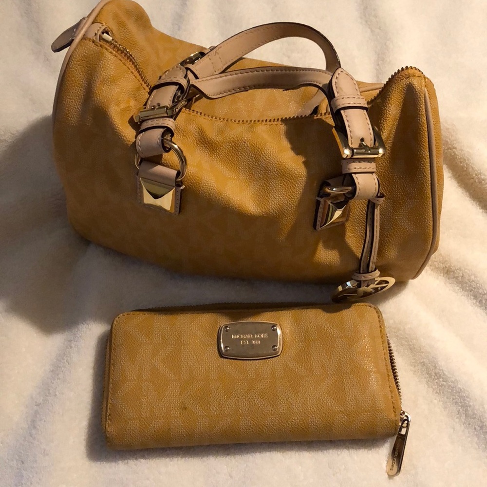 Authentic Michael Kors matching wallet and handbag